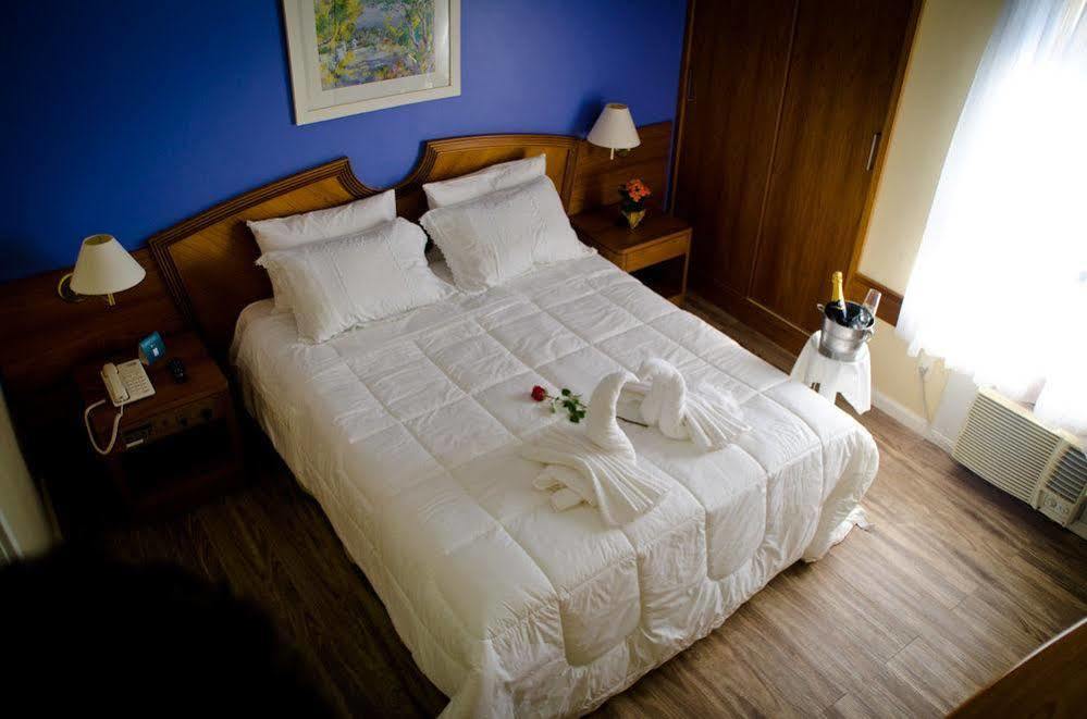Cachoeiro Plaza Hotel Кашуэйру-ди-Итапемирин Экстерьер фото